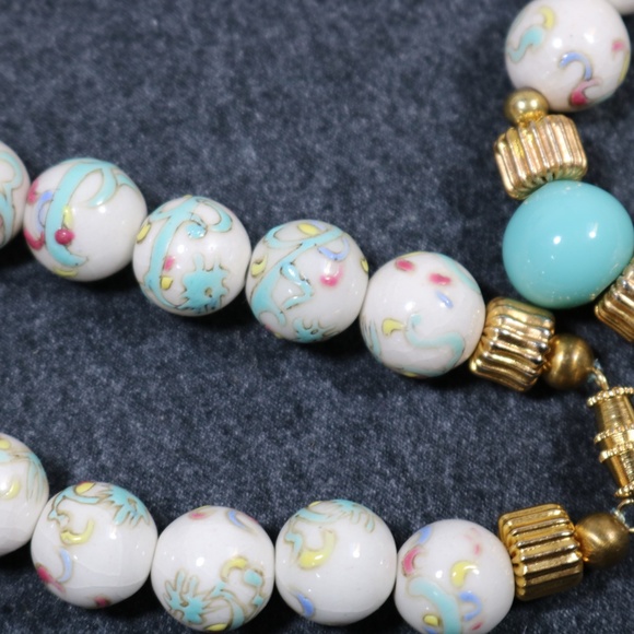 vintage hand painted glass beaded necklace - Picture 6 of 12